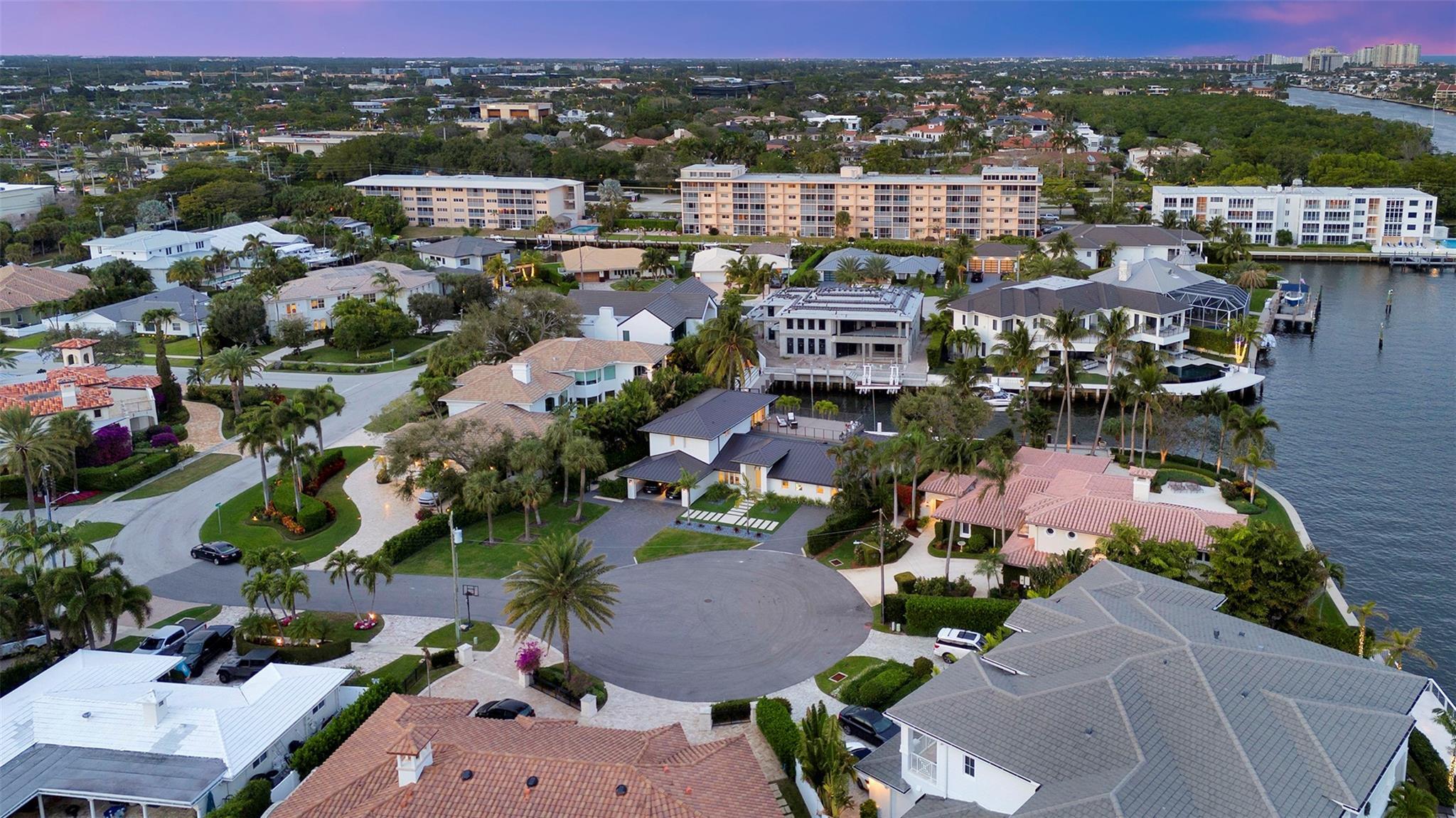 LAKE ROGERS - Residential