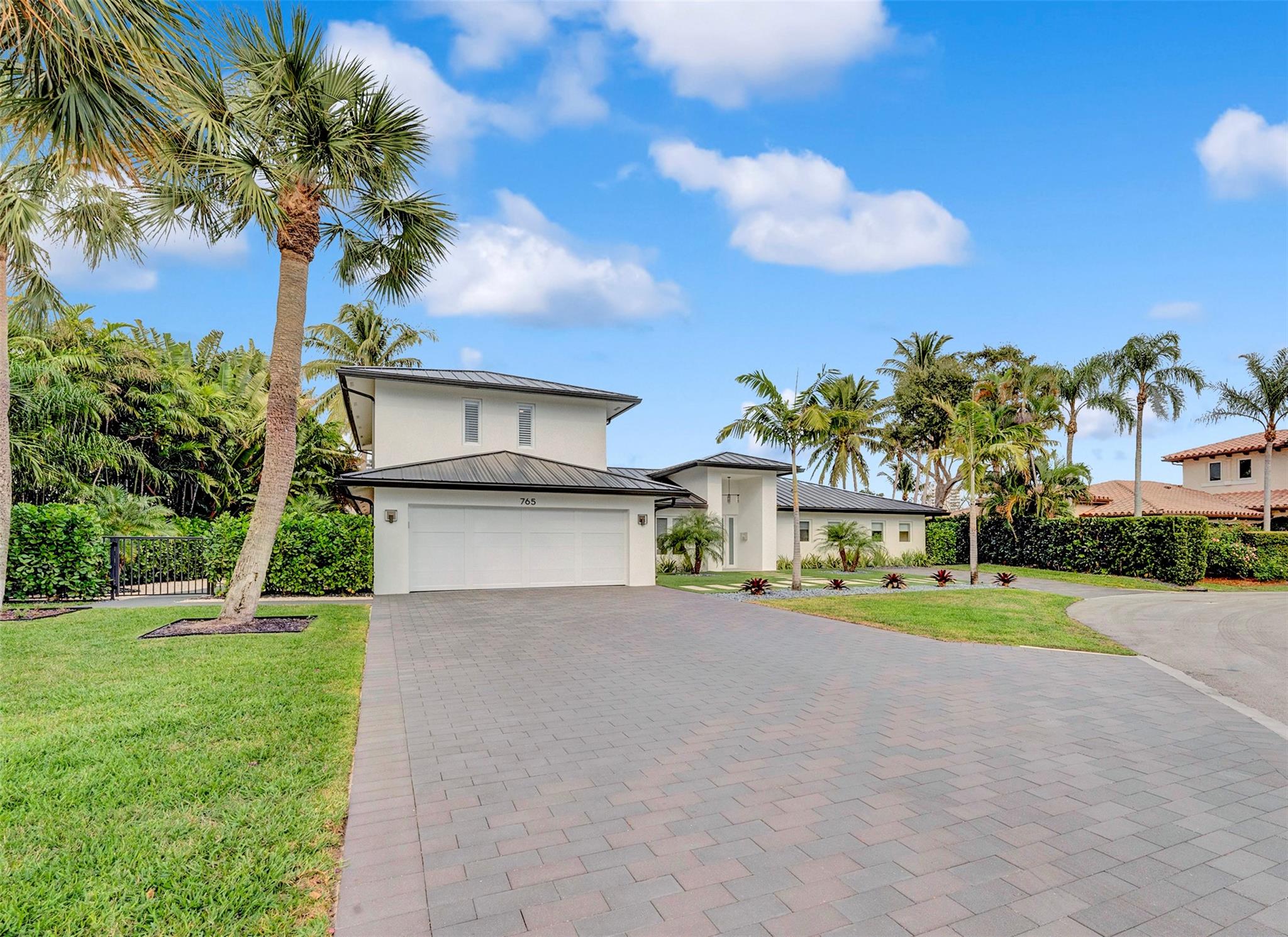 LAKE ROGERS - Residential