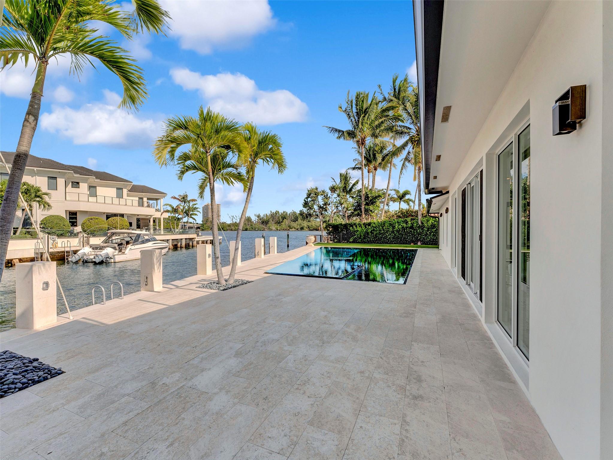 LAKE ROGERS - Residential