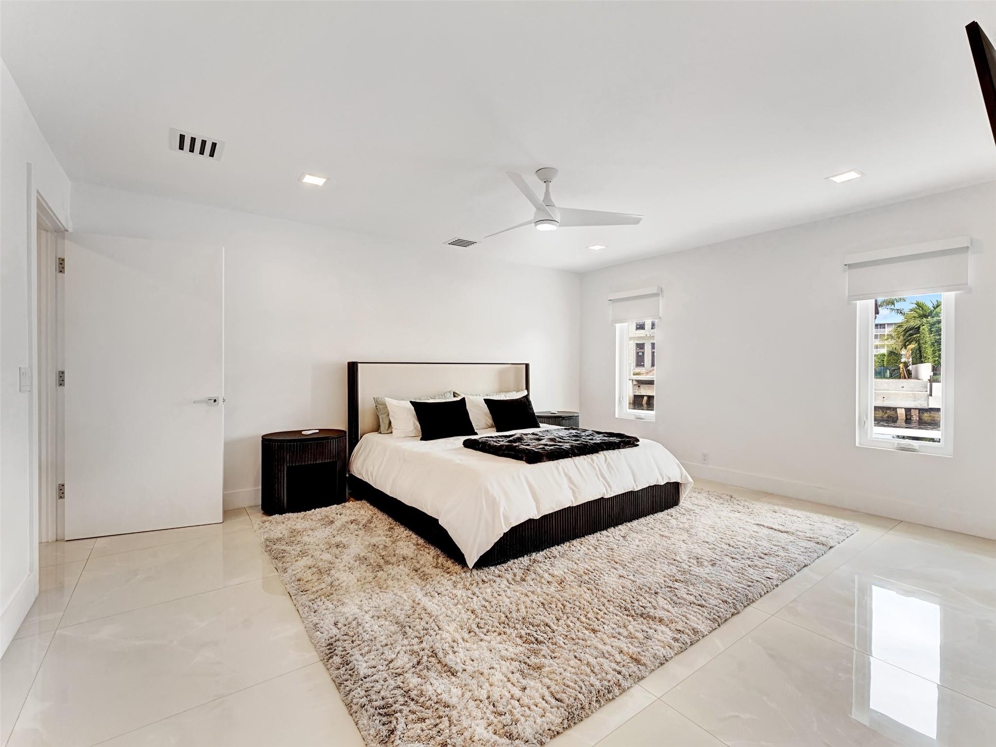 LAKE ROGERS - Residential