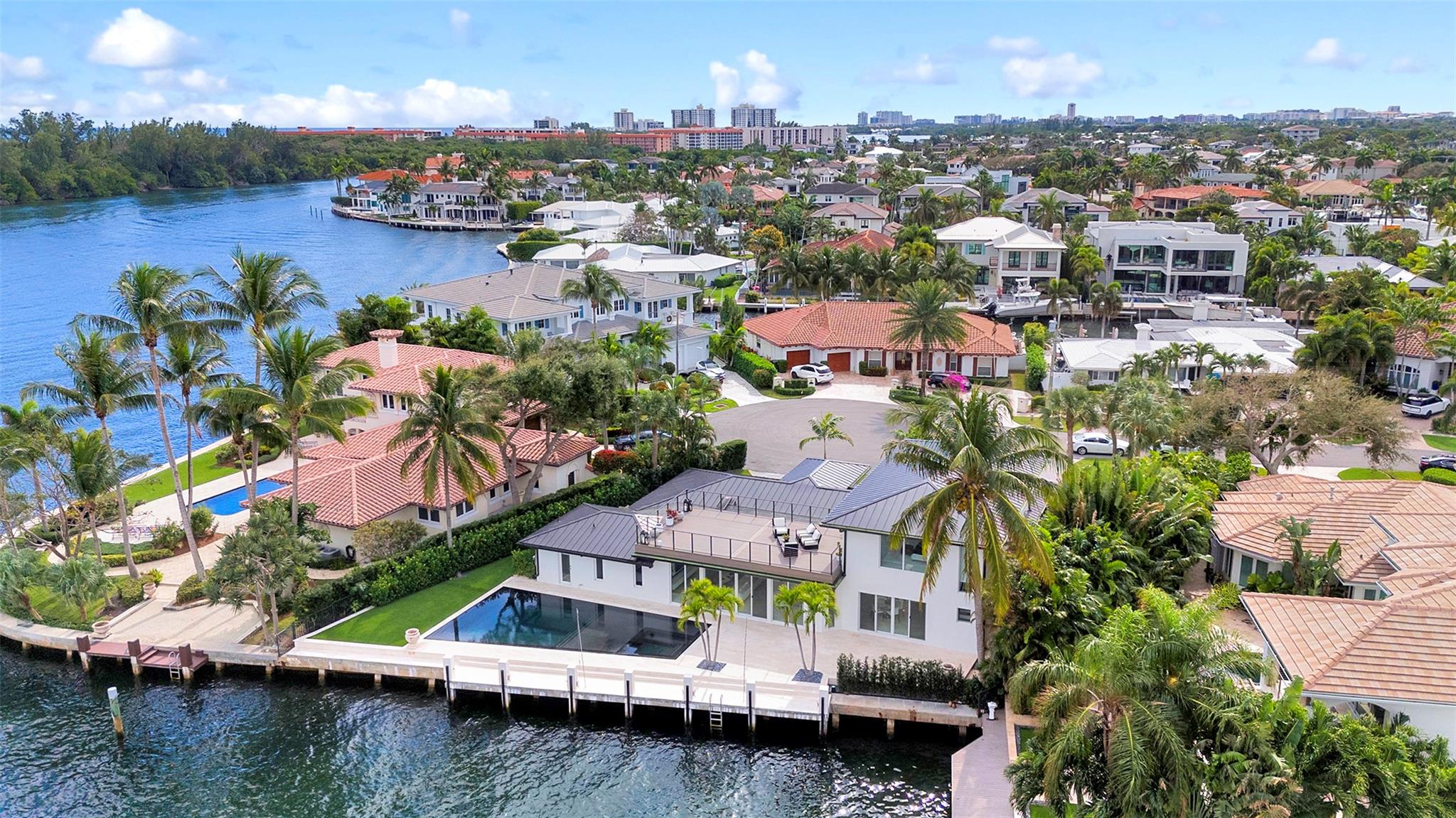 LAKE ROGERS - Residential