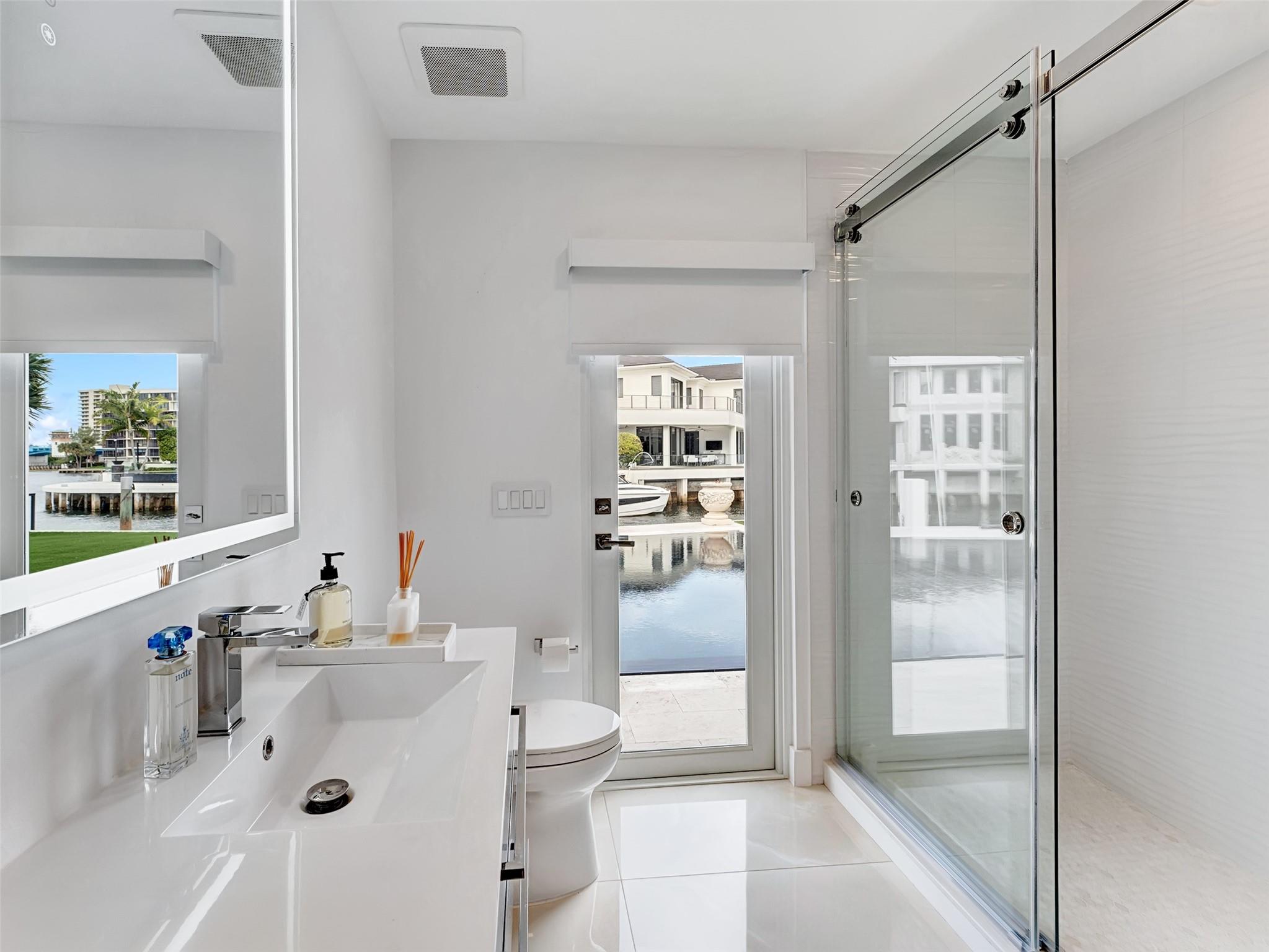 LAKE ROGERS - Residential