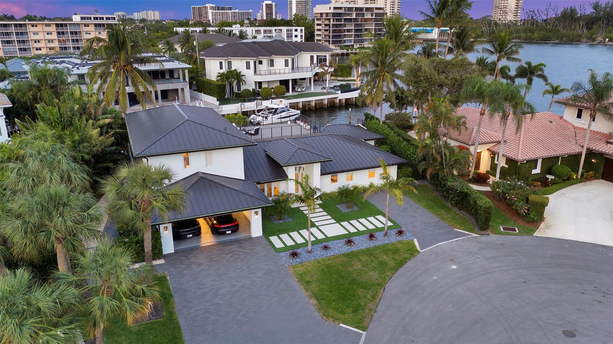 LAKE ROGERS - Residential