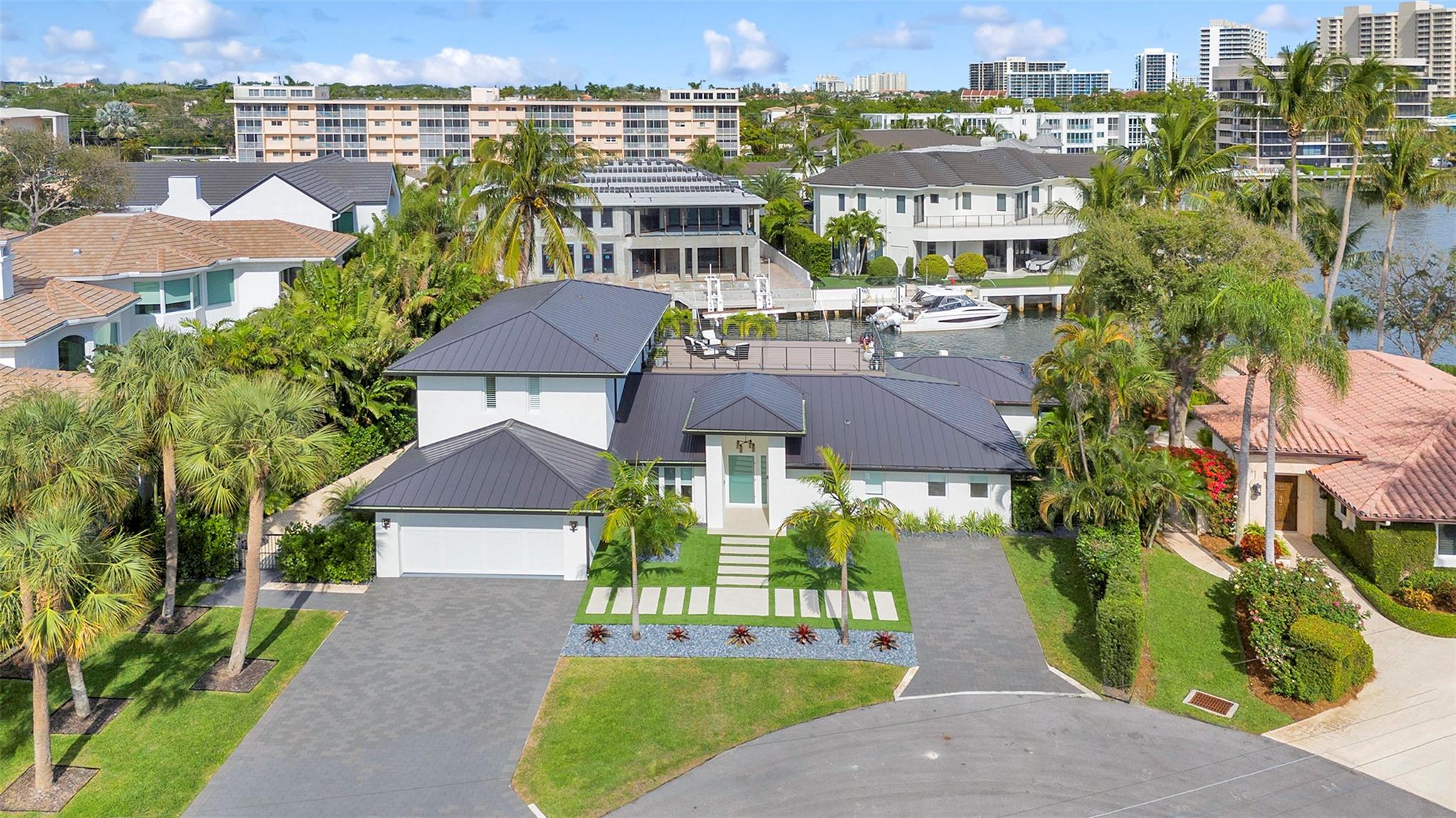 LAKE ROGERS - Residential