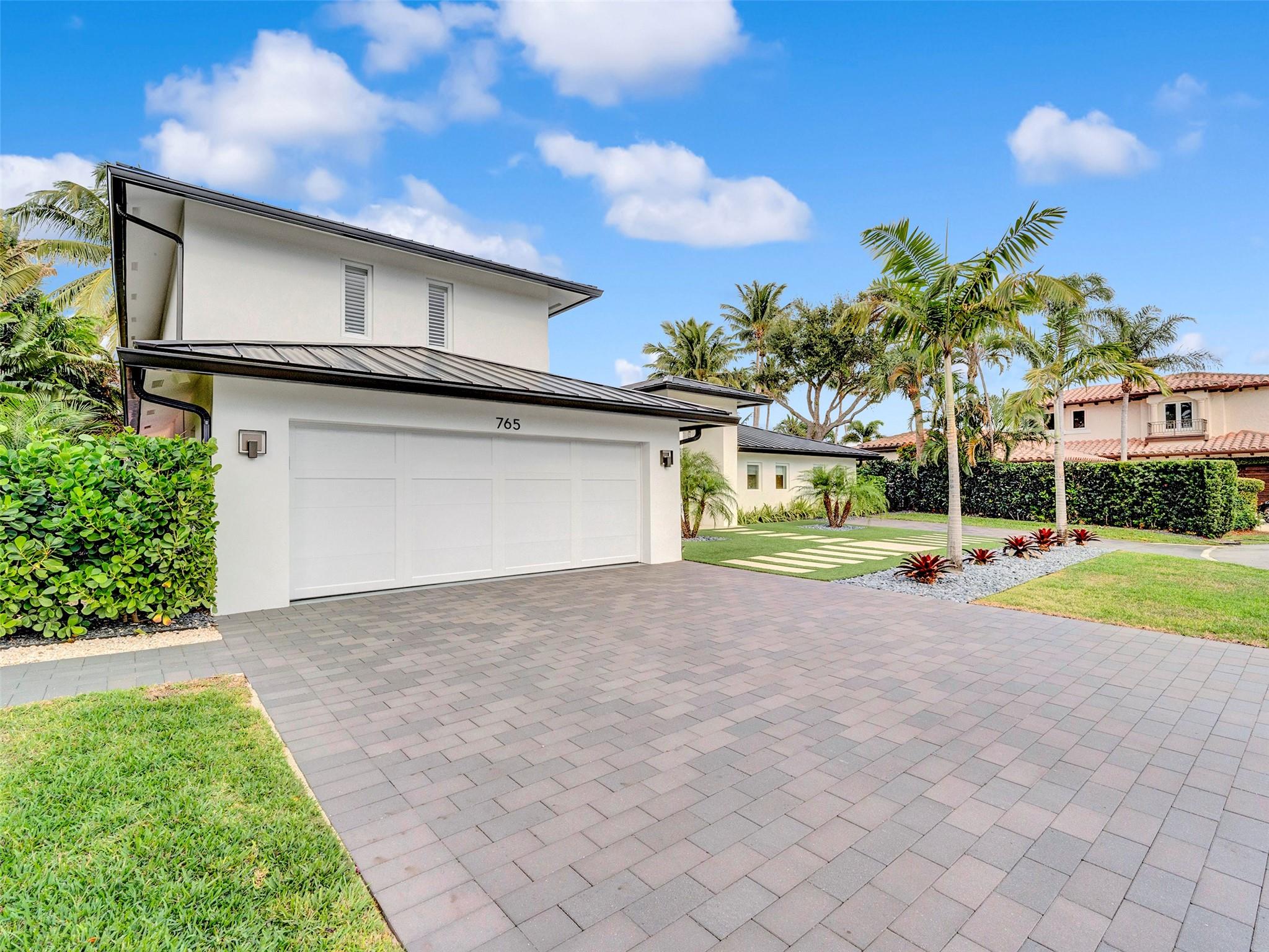 LAKE ROGERS - Residential