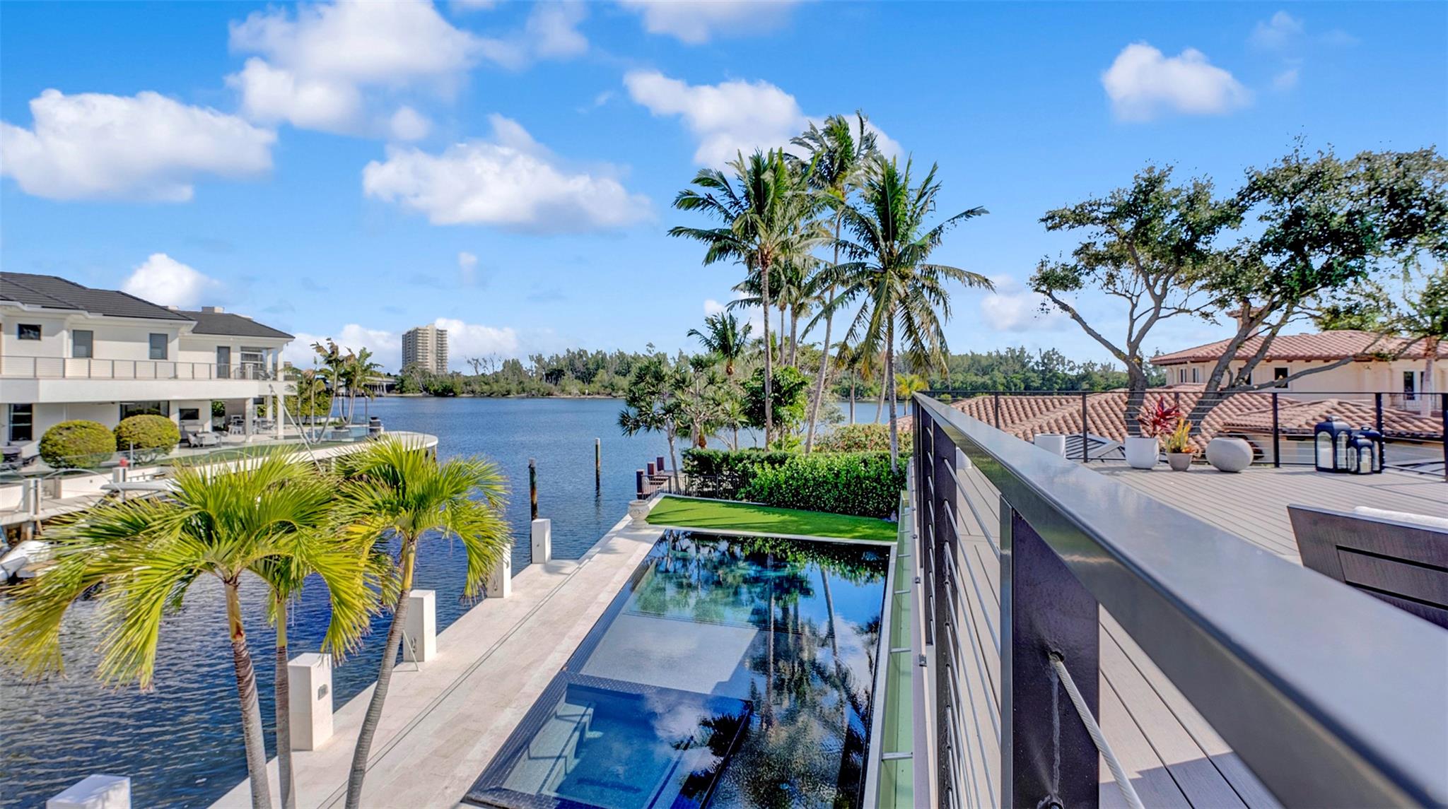 LAKE ROGERS - Residential