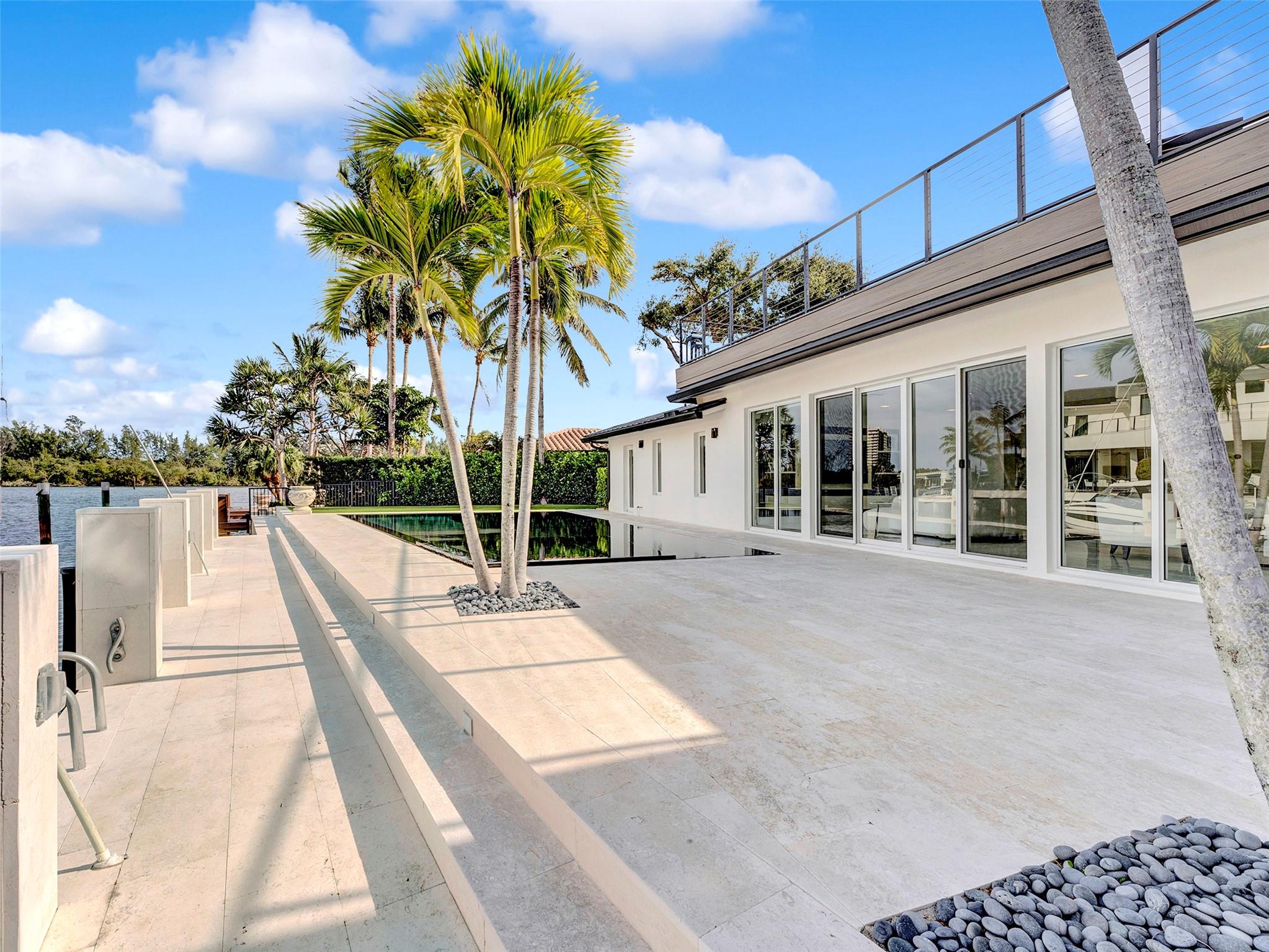 LAKE ROGERS - Residential