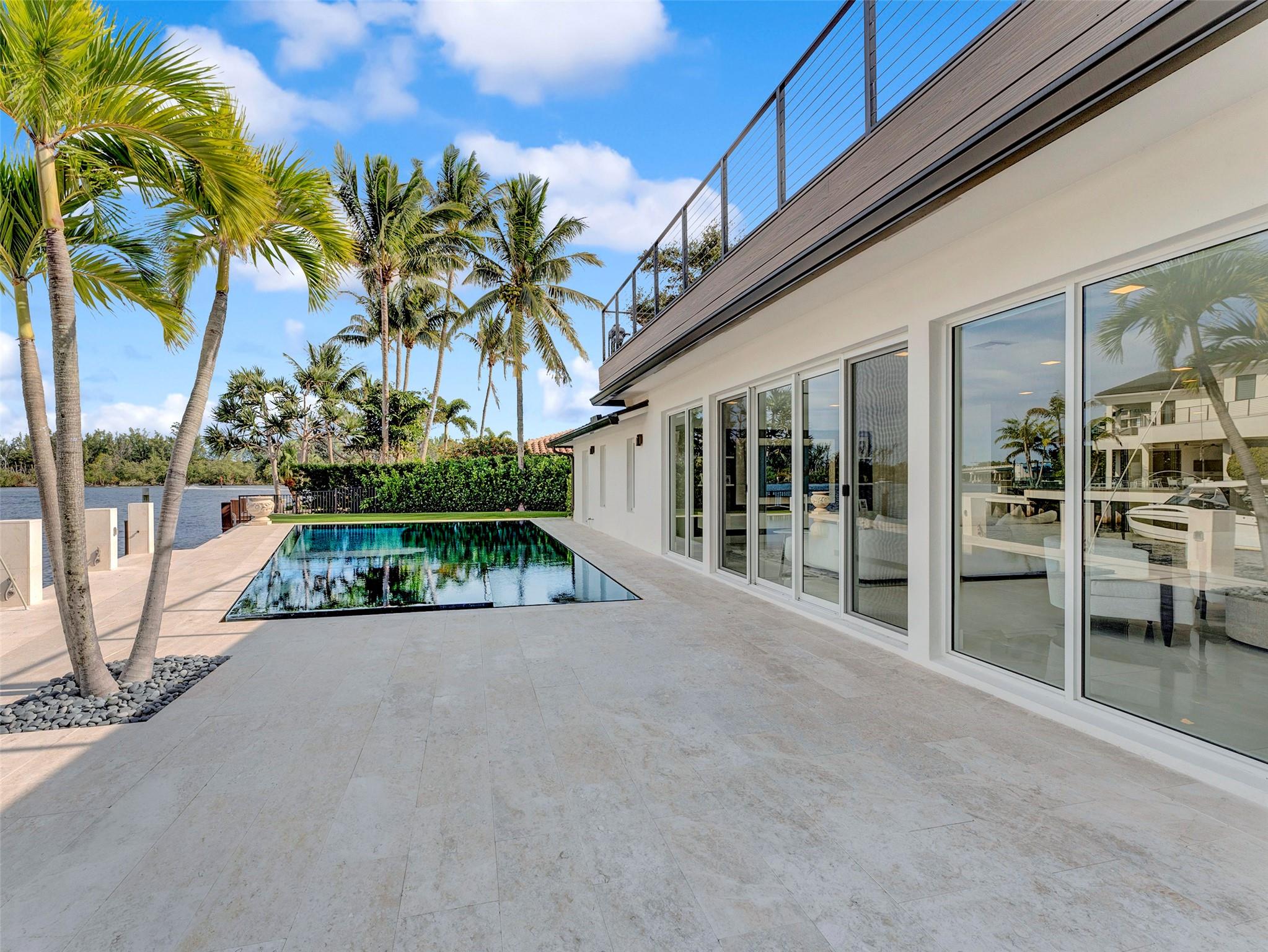 LAKE ROGERS - Residential