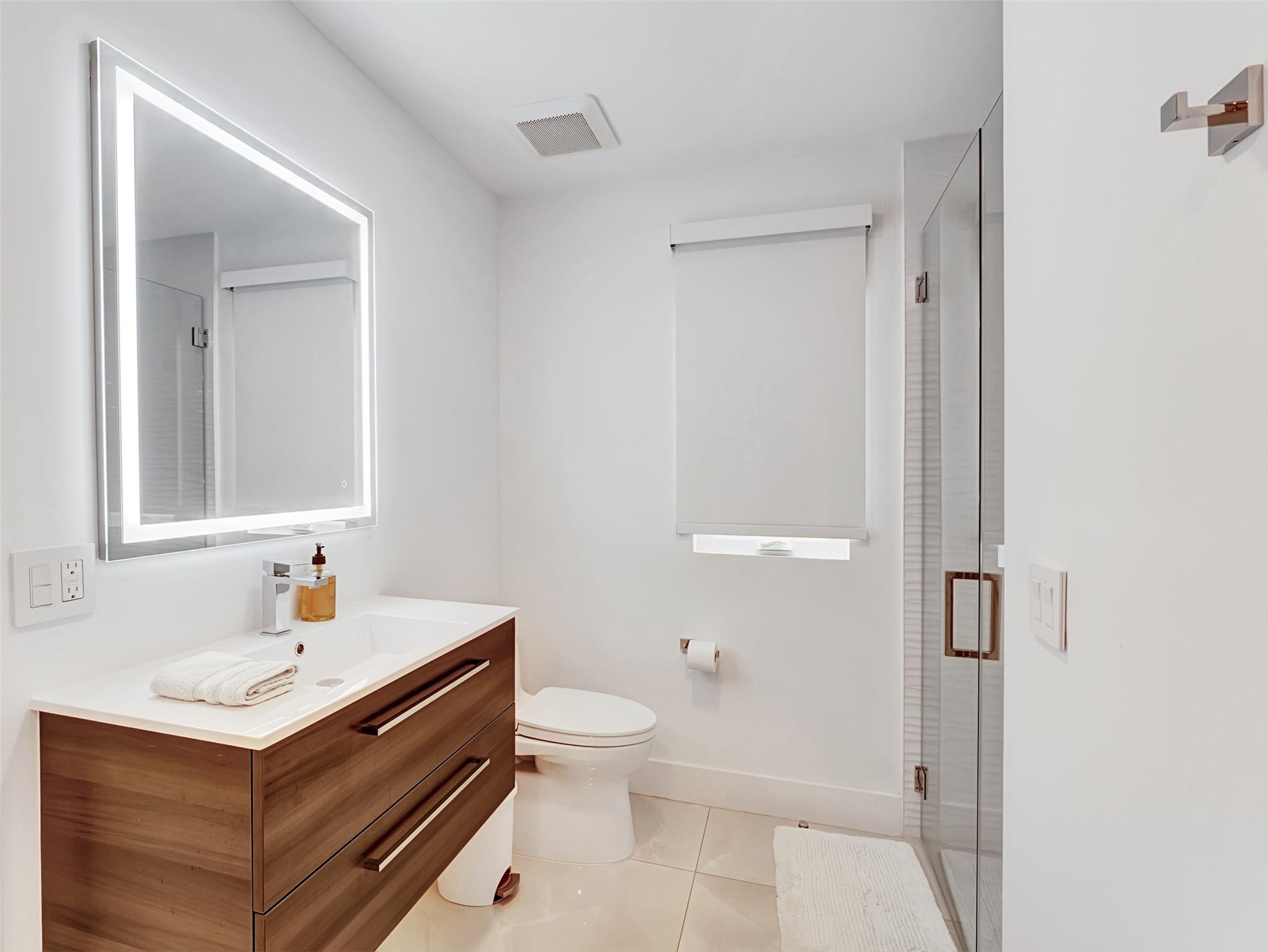 LAKE ROGERS - Residential