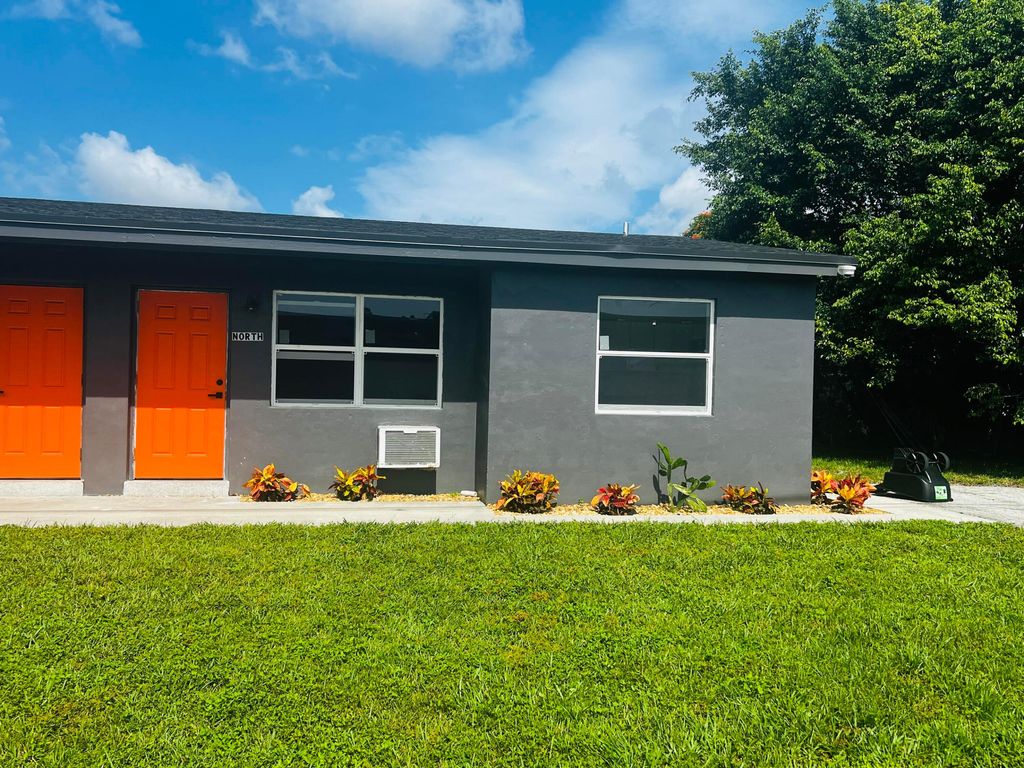 Photo of 391 NE 42nd Court #North, Oakland Park, FL 33334 (MLS # B26017789)