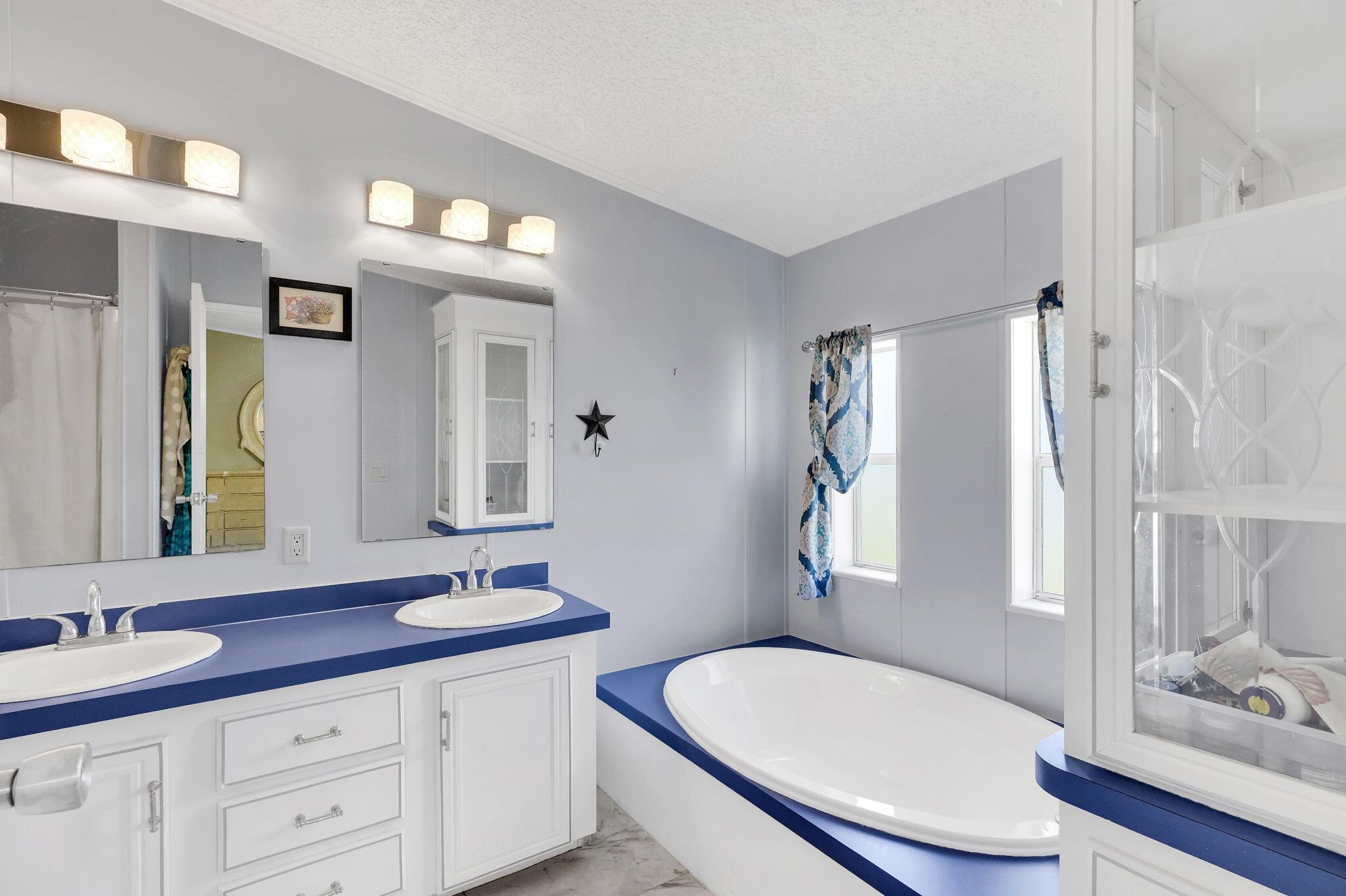 Spanish Lakes Golf Village - Residential