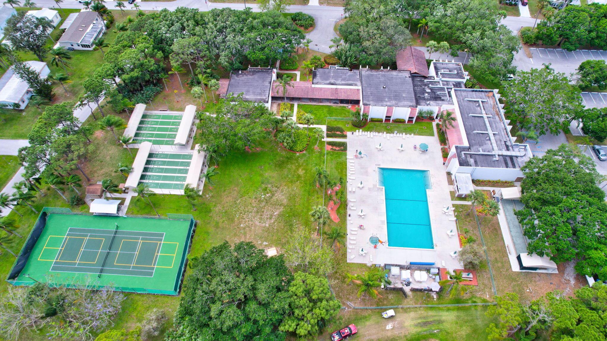 Spanish Lakes Golf Village - Residential