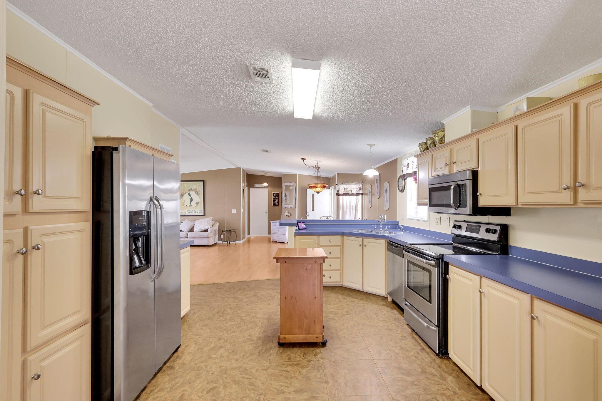 Spanish Lakes Golf Village - Residential