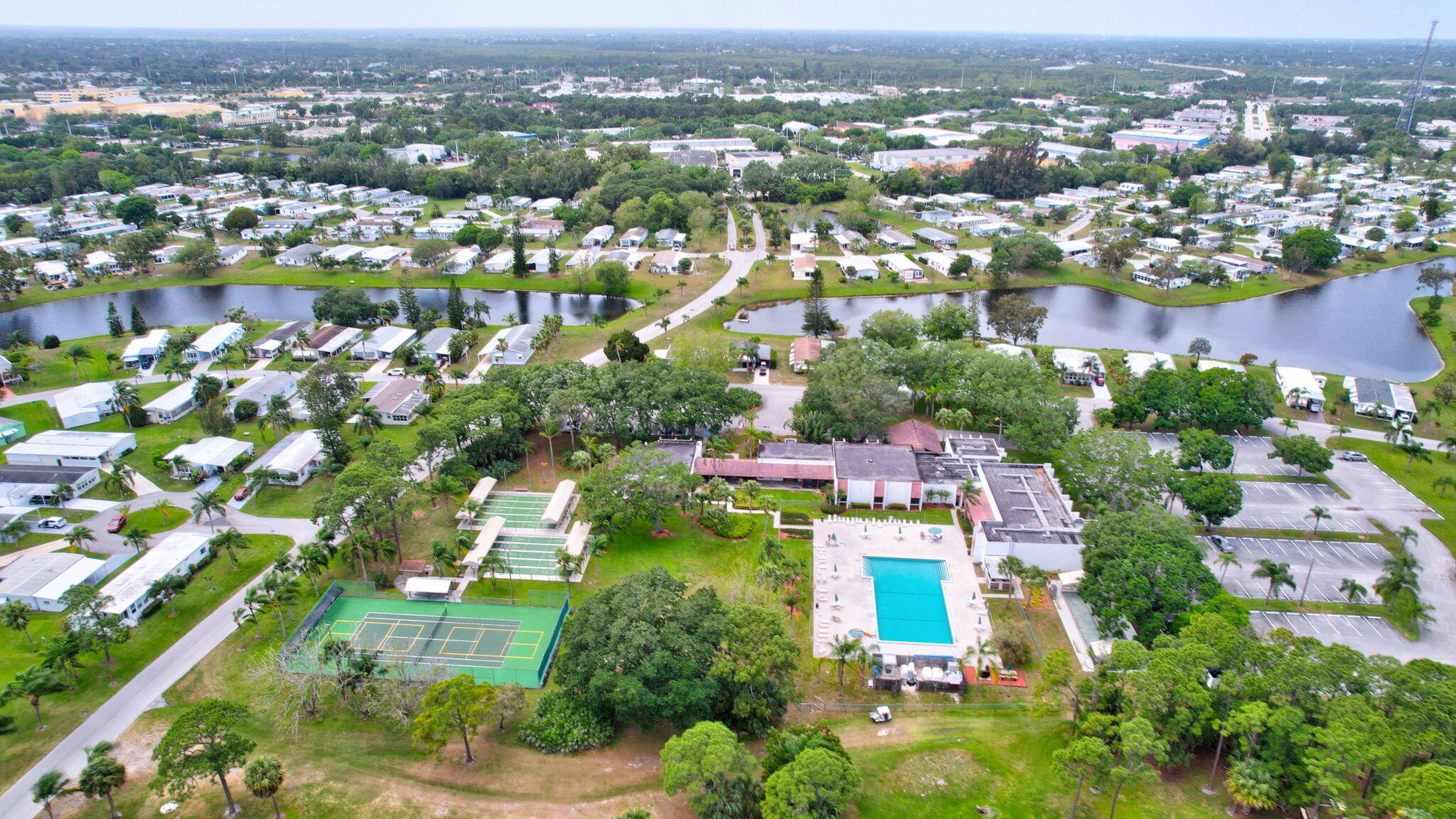 Spanish Lakes Golf Village - Residential