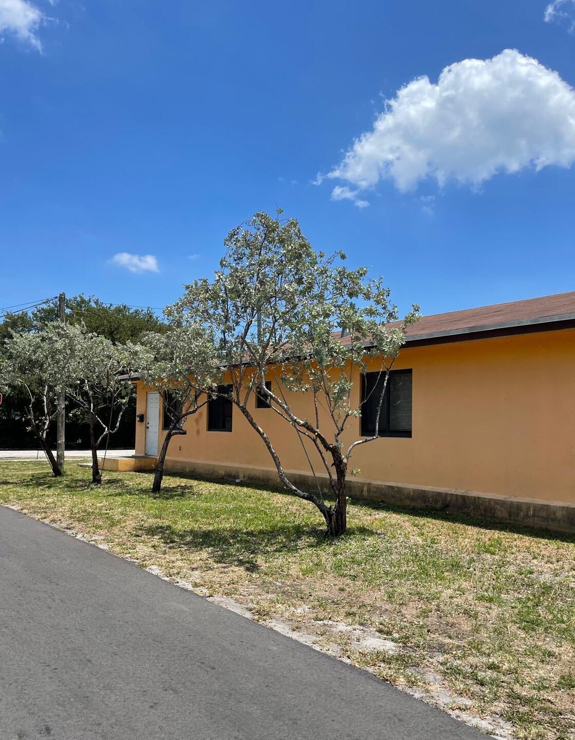 519 NW 3rd Avenue 519-521