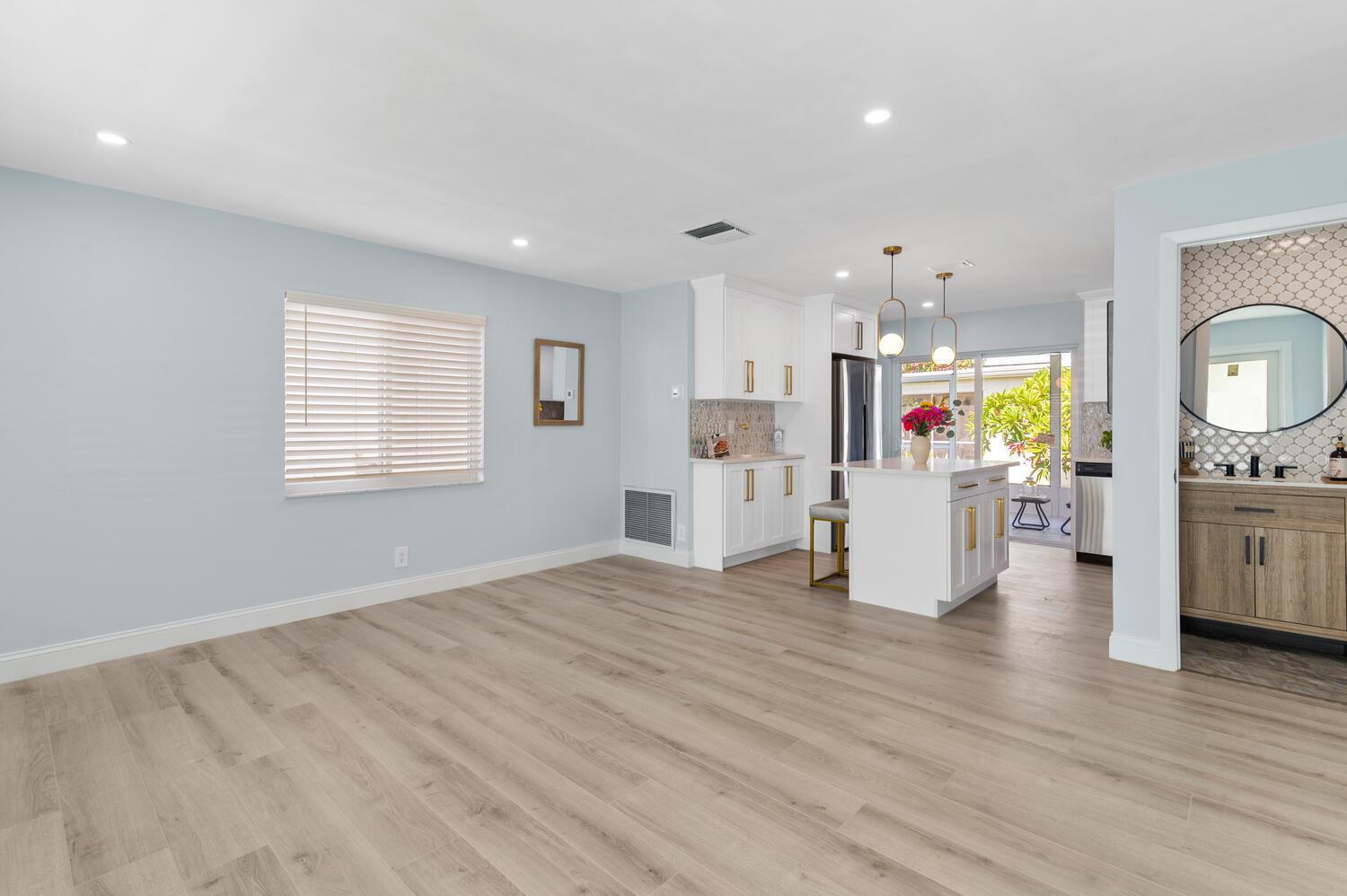 PALM BEACH LEISUREVILLE S - Residential Lease