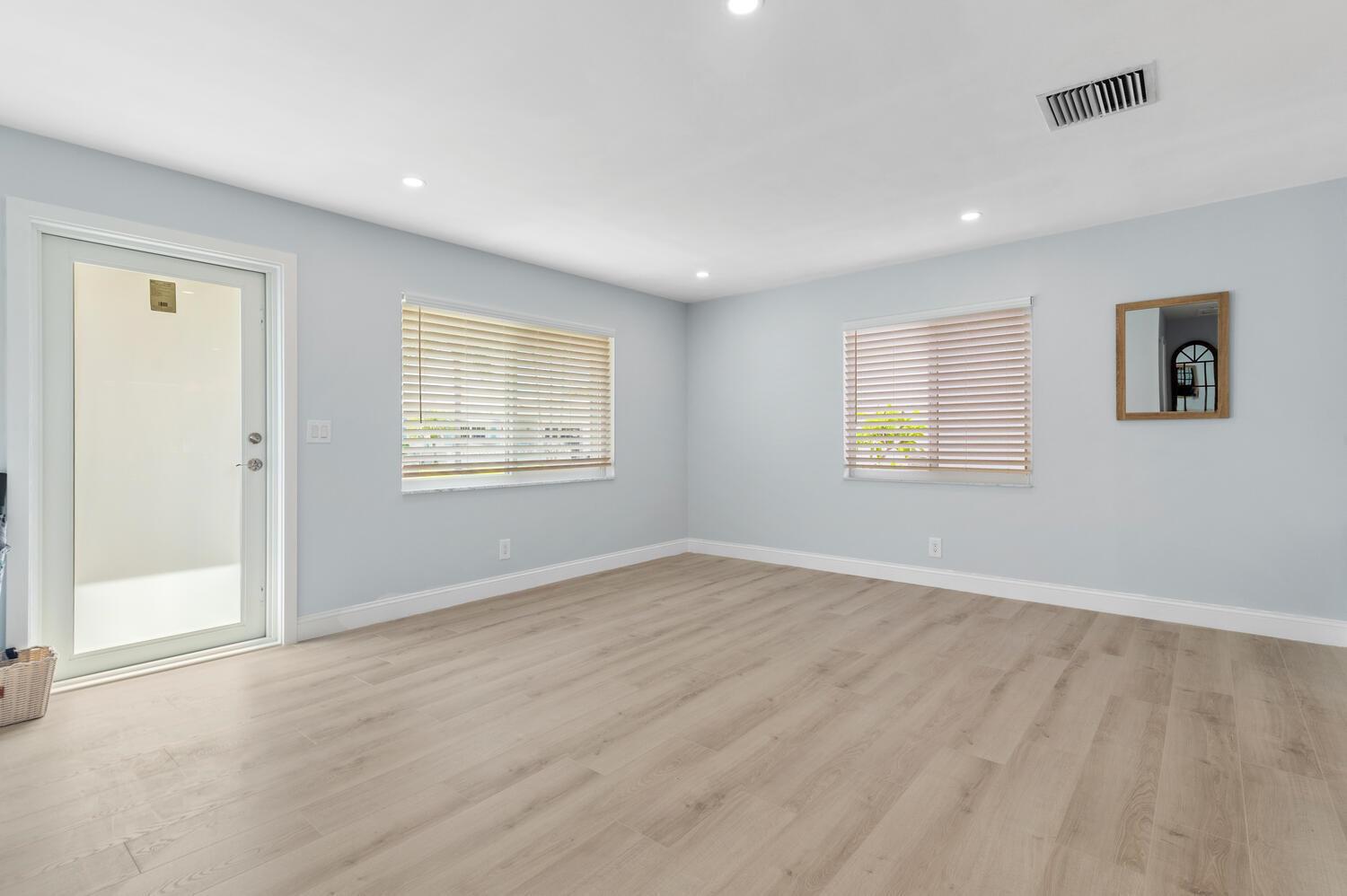 PALM BEACH LEISUREVILLE S - Residential Lease