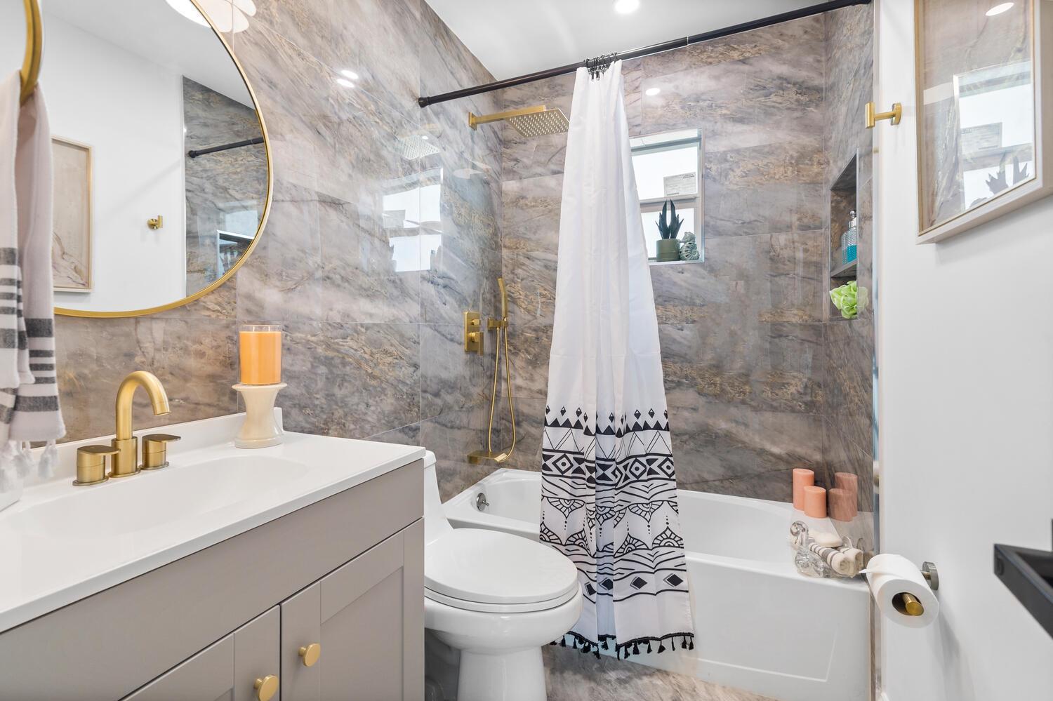 PALM BEACH LEISUREVILLE S - Residential Lease