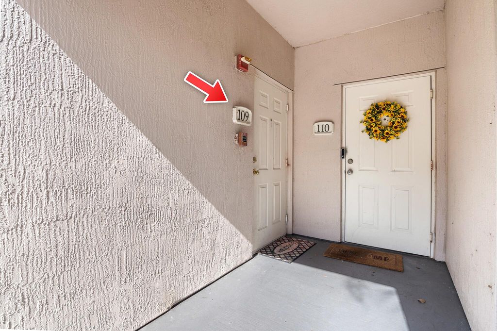 Photo of 2806 Veronia Drive #109, Palm Beach Gardens, FL 33410 (MLS # R11044994)