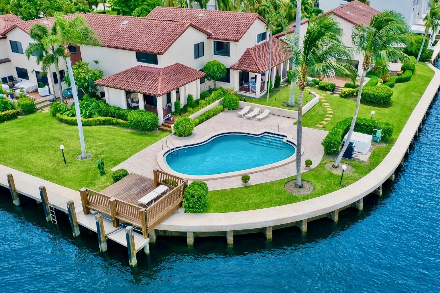 1005 Russell Drive 1