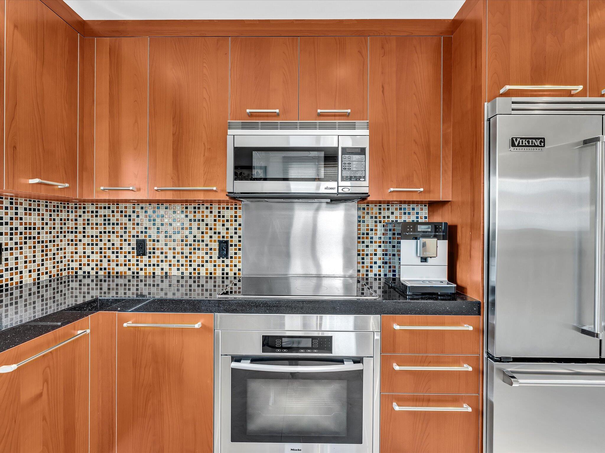 HIGHLAND BEACH ISLES - Residential