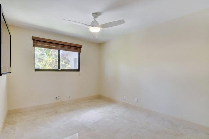 HIGHLAND BEACH ISLES - Residential