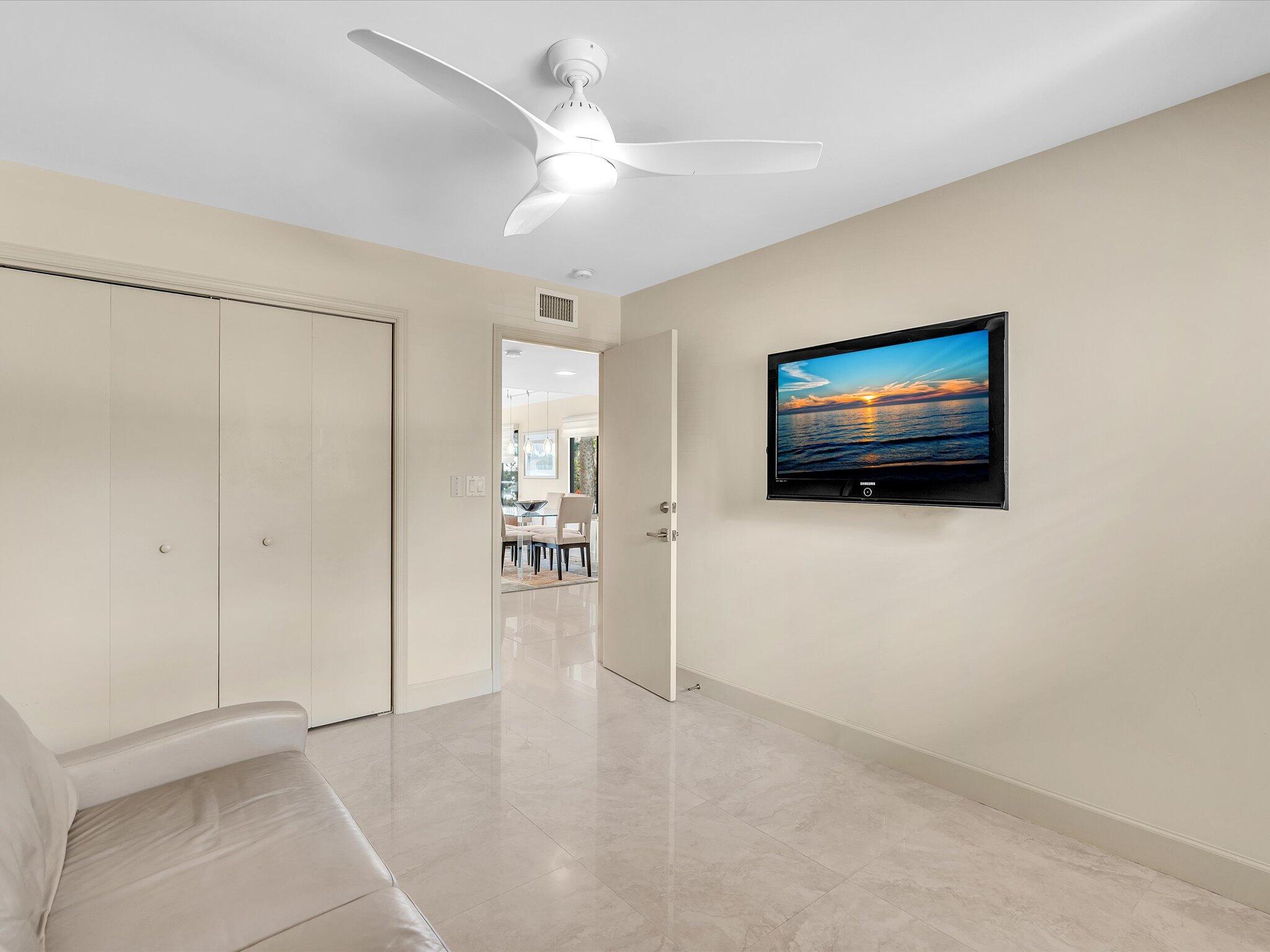 HIGHLAND BEACH ISLES - Residential