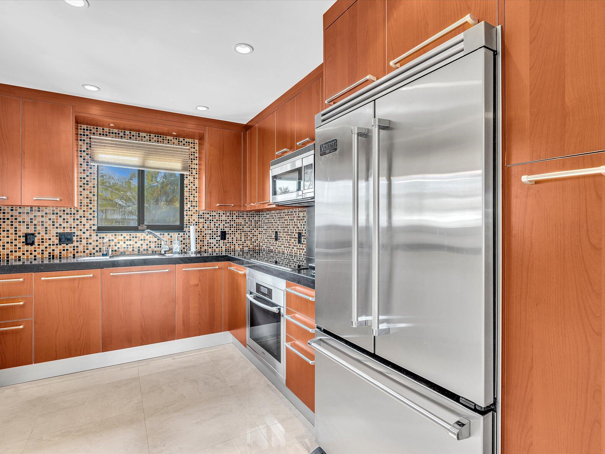 HIGHLAND BEACH ISLES - Residential