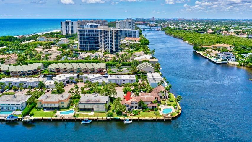 1005 Russell Drive 1