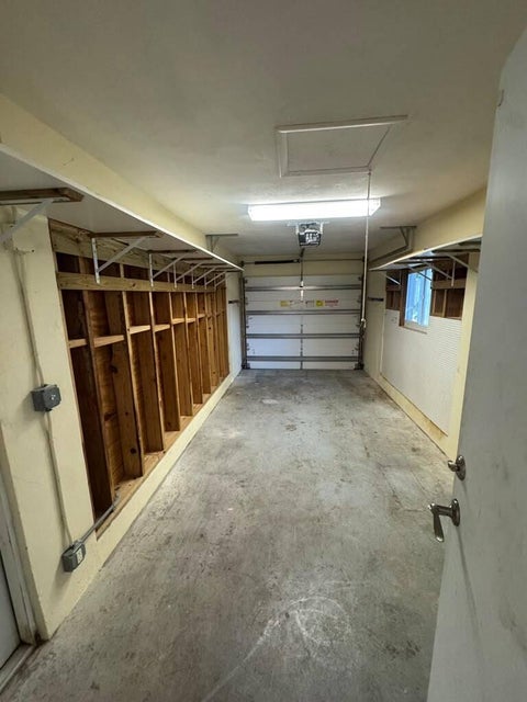 Tiny photo for 330 SE 10TH Street, Pompano Beach, FL 33060 (MLS # B26087738)