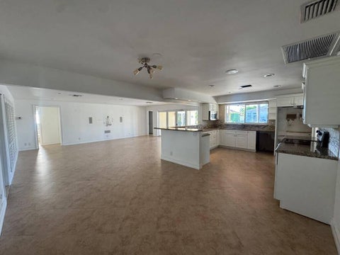 Tiny photo for 330 SE 10TH Street, Pompano Beach, FL 33060 (MLS # B26087738)