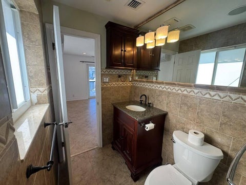 Tiny photo for 330 SE 10TH Street, Pompano Beach, FL 33060 (MLS # B26087738)