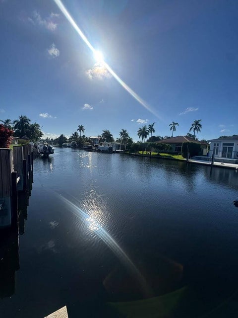 Tiny photo for 330 SE 10TH Street, Pompano Beach, FL 33060 (MLS # B26087738)
