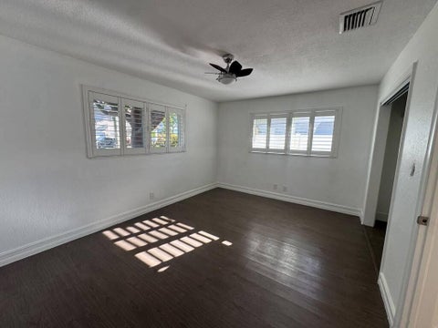 Tiny photo for 330 SE 10TH Street, Pompano Beach, FL 33060 (MLS # B26087738)