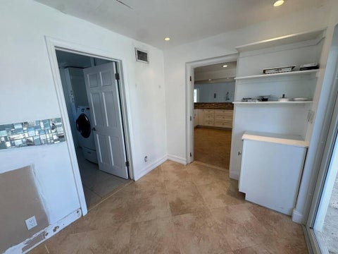 Tiny photo for 330 SE 10TH Street, Pompano Beach, FL 33060 (MLS # B26087738)