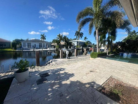 Tiny photo for 330 SE 10TH Street, Pompano Beach, FL 33060 (MLS # B26087738)