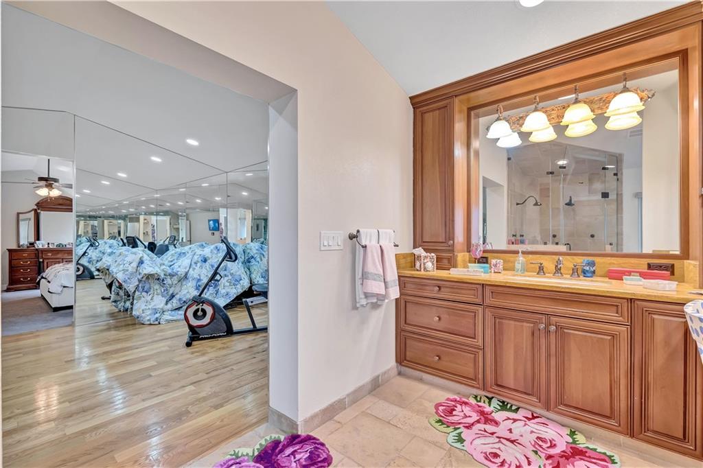 Royal Land Amd 132-20 B - Residential Lease