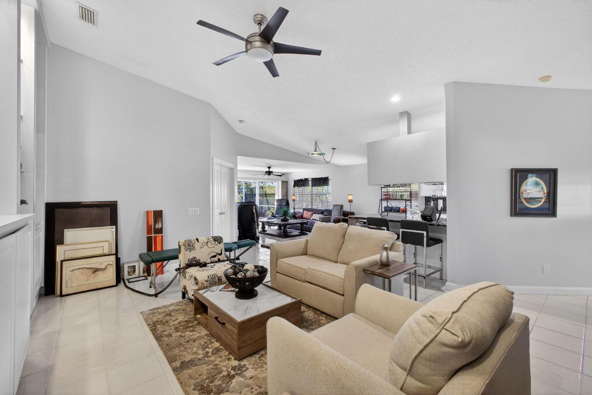 GARDEN OAKS - Residential