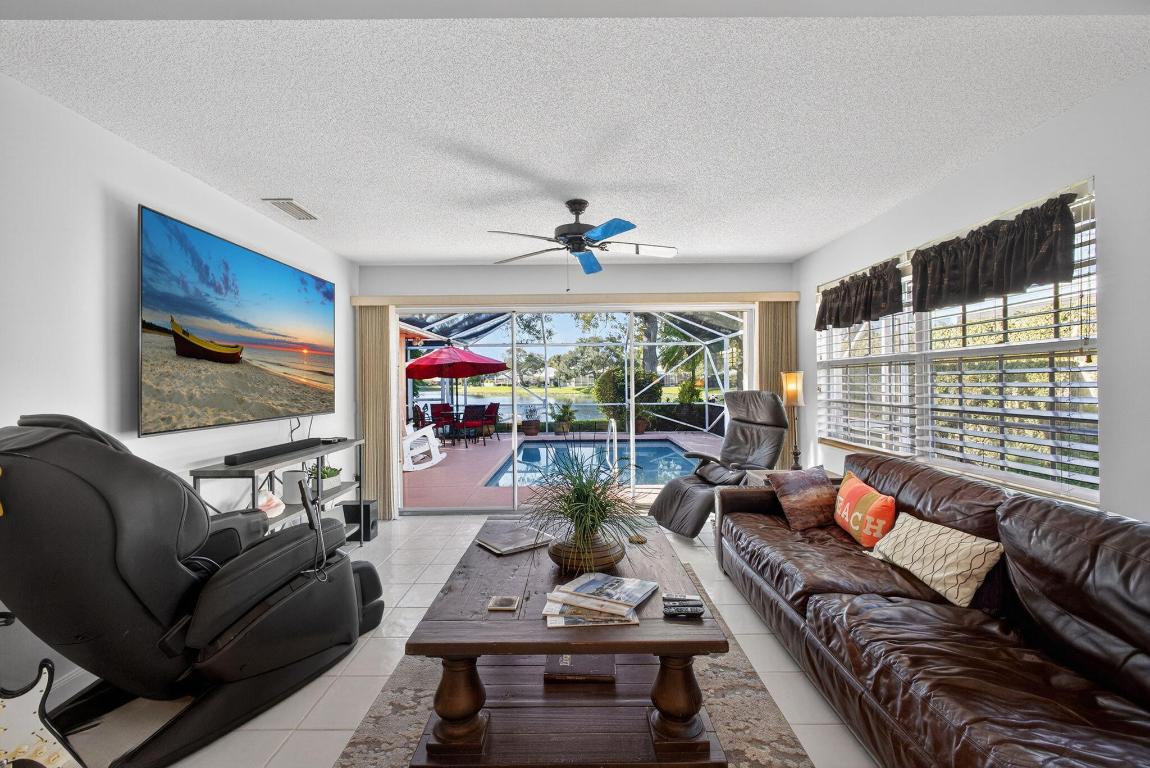 GARDEN OAKS - Residential