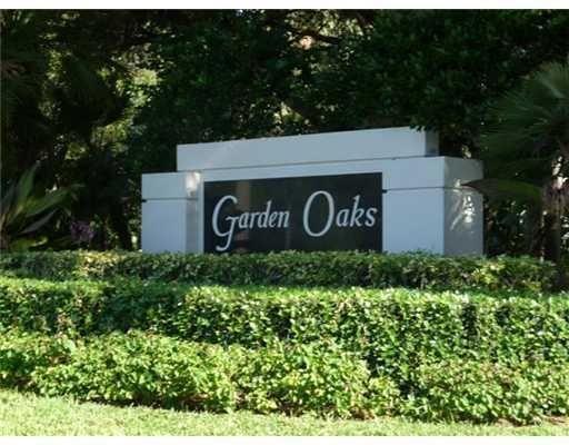 GARDEN OAKS - Residential