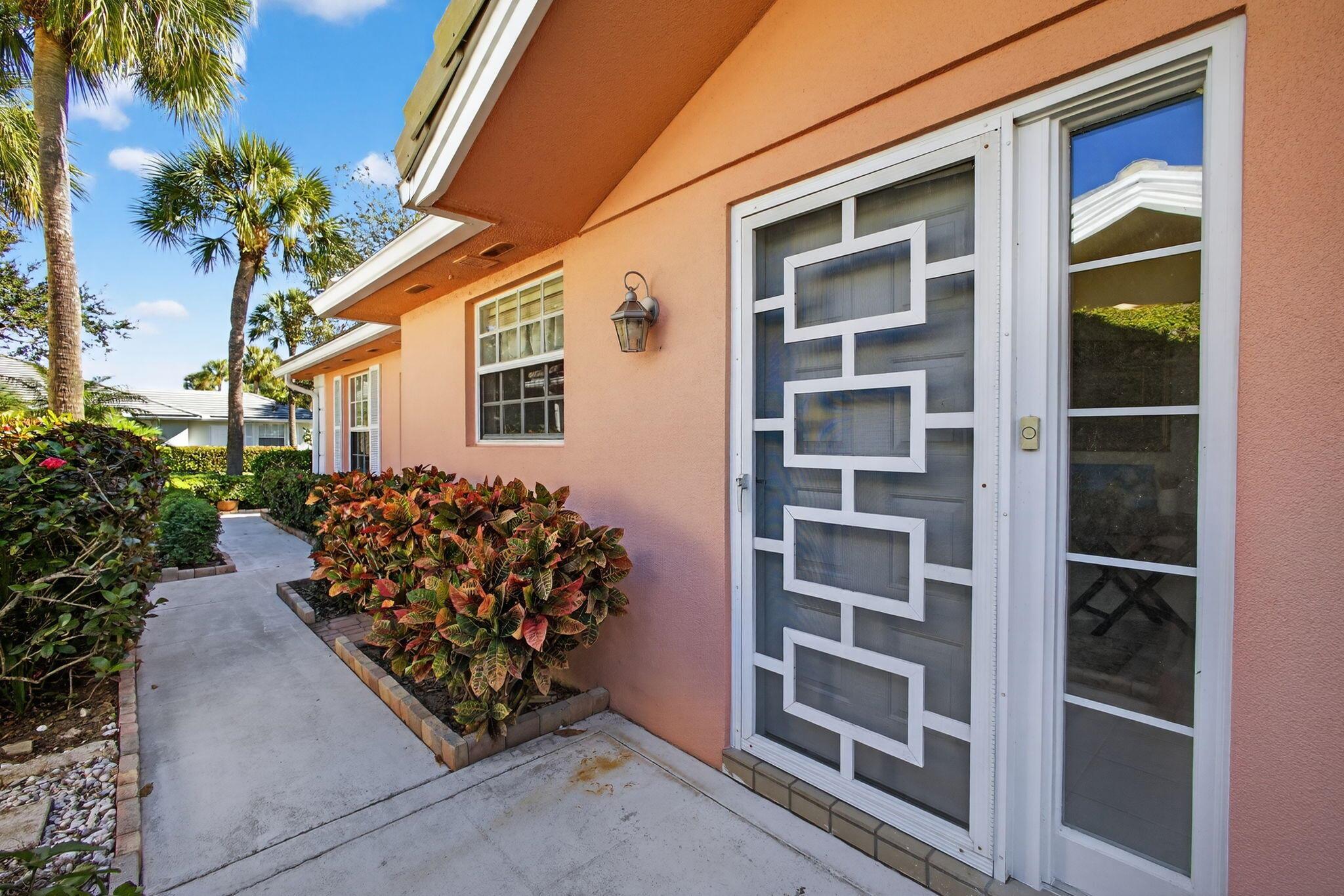 GARDEN OAKS - Residential