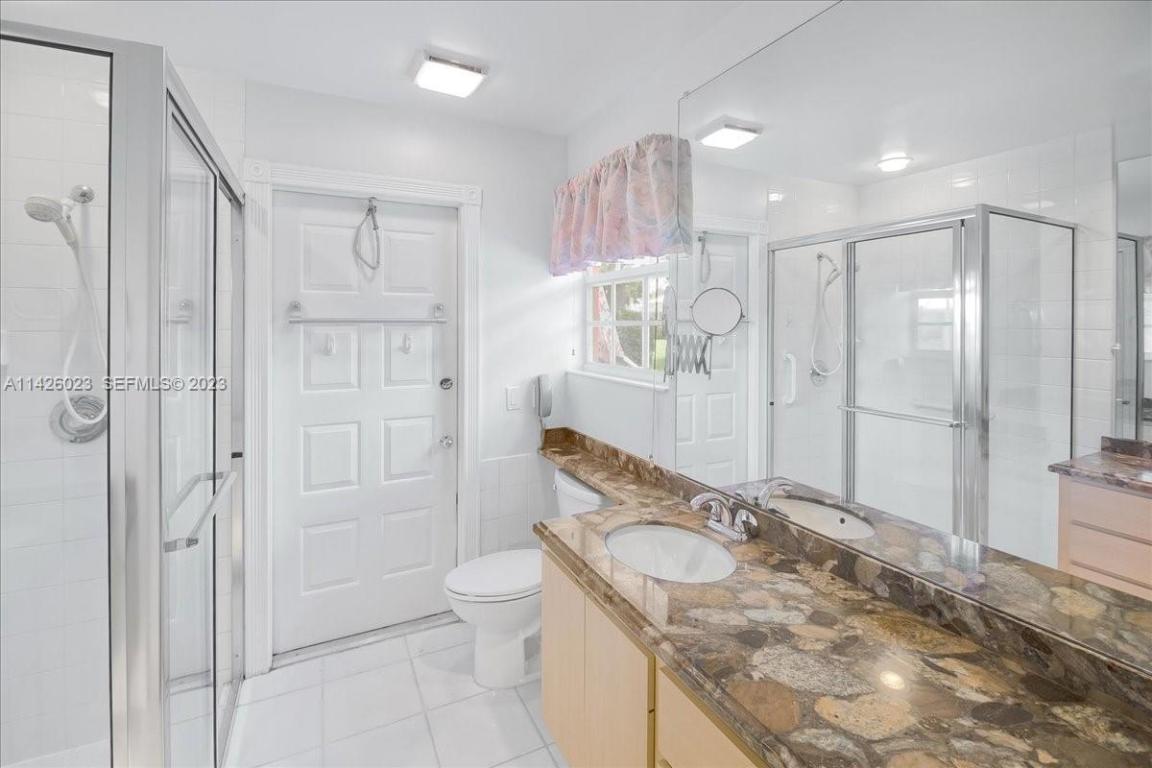 GARDEN OAKS - Residential