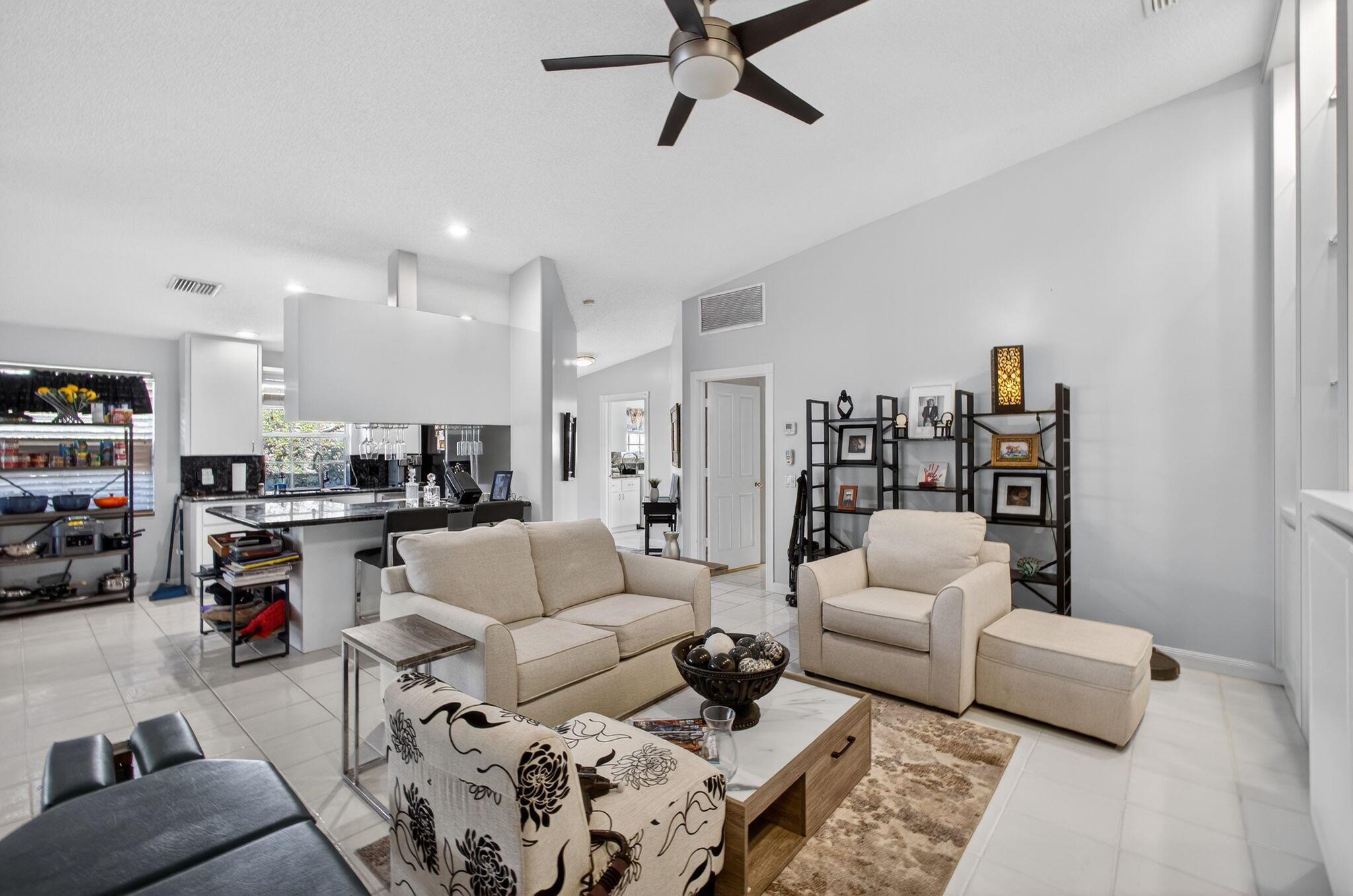 GARDEN OAKS - Residential