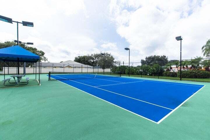 GARDEN OAKS - Residential