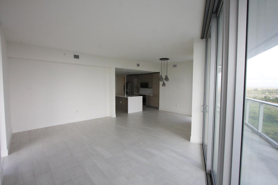 METROPICA NORTH TOWER ONE - Residential Lease