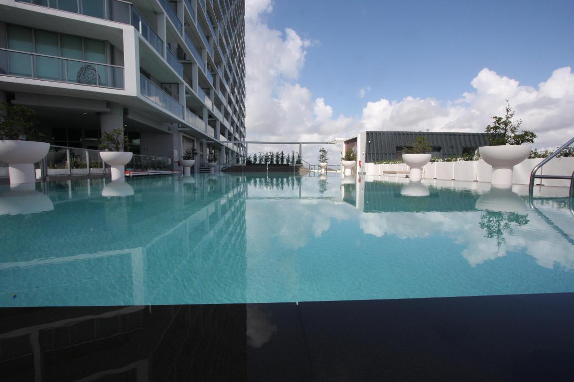 METROPICA NORTH TOWER ONE - Residential Lease