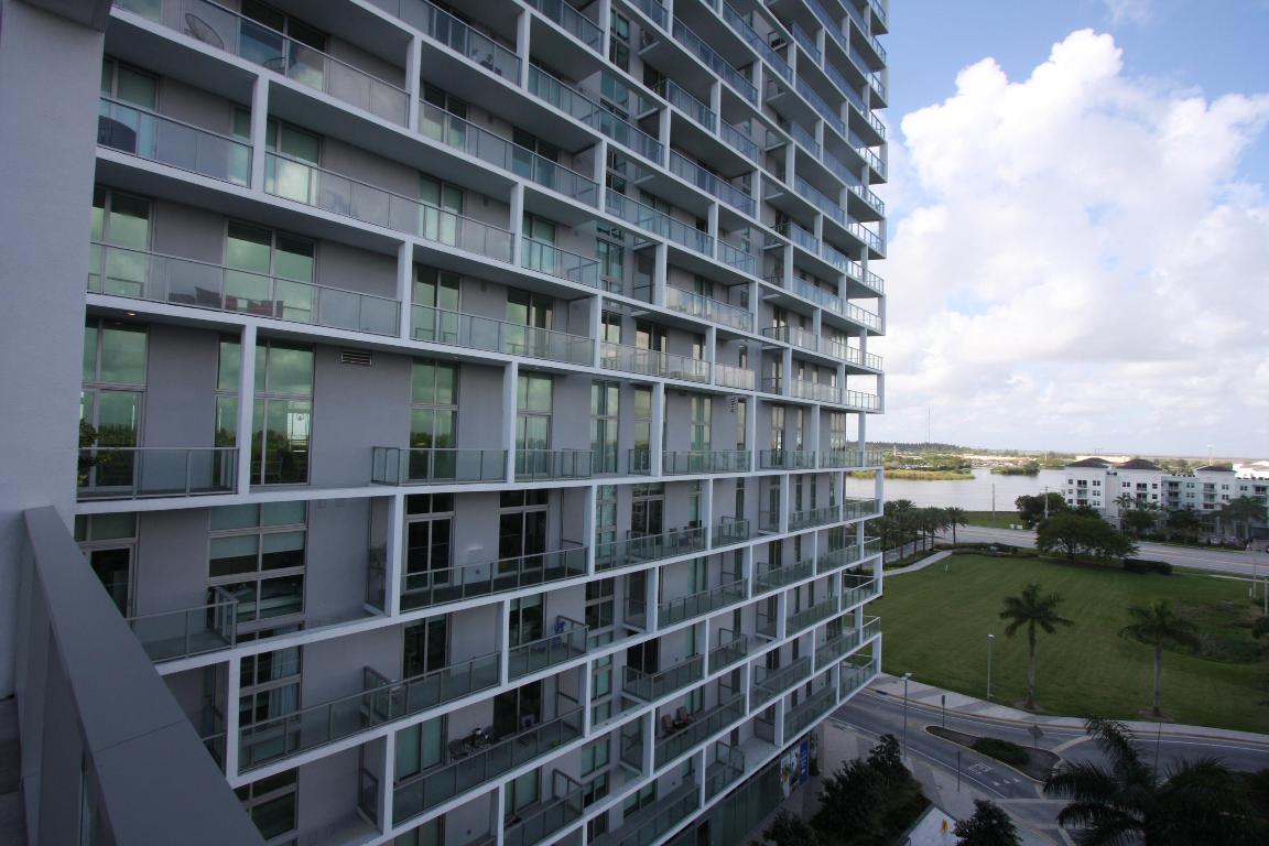 METROPICA NORTH TOWER ONE - Residential Lease