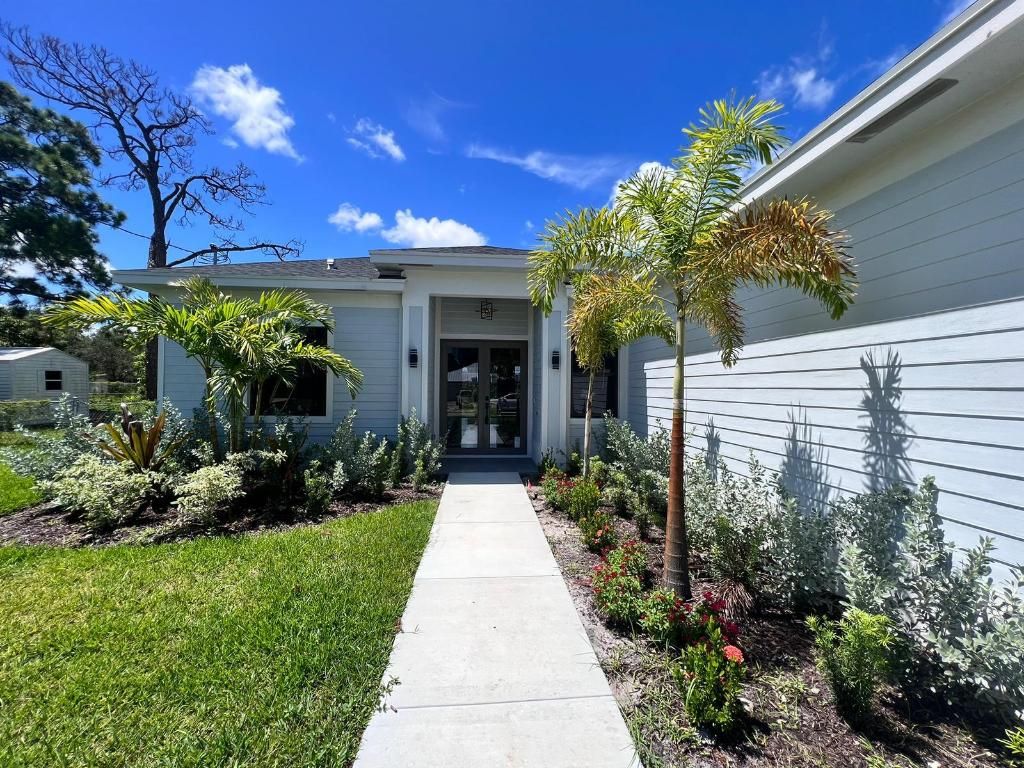 Photo of 122 NW Dorchester Street, Port Saint Lucie, FL 34983 (MLS # R11077350)