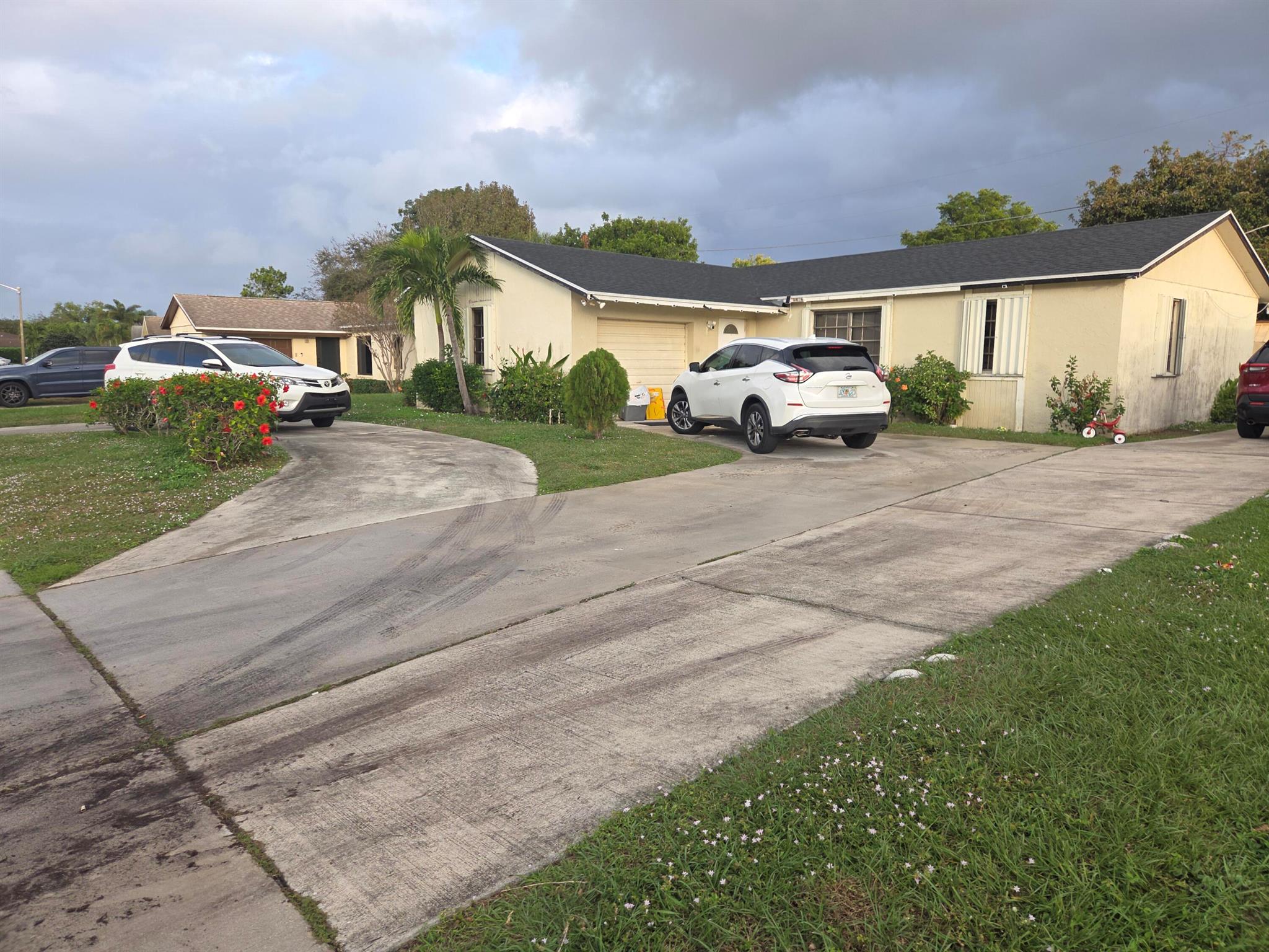 ROOSEVELT ESTATES - Residential Lease