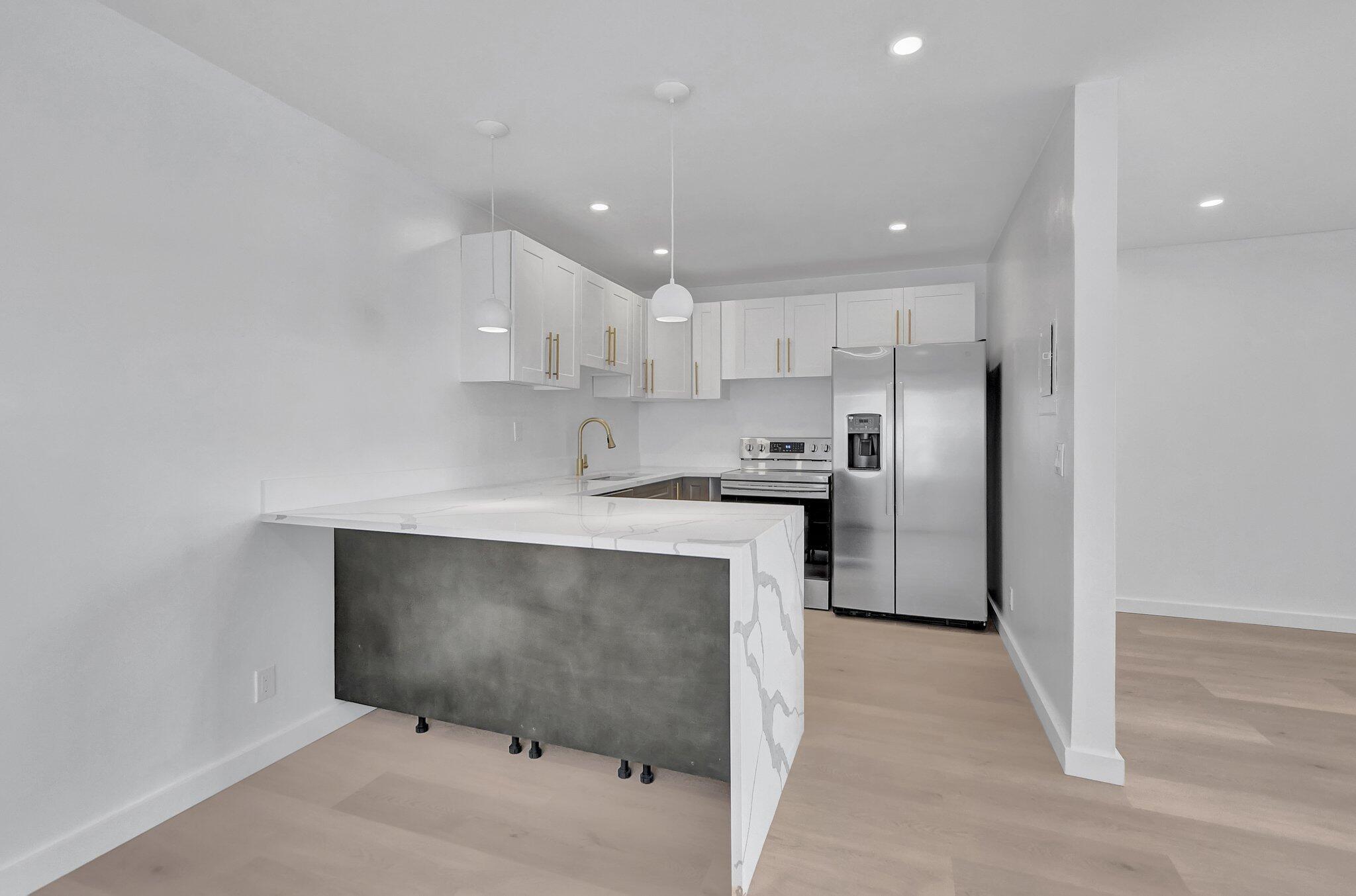 KINGS POINT FLANDERS CONDOS - Residential Lease